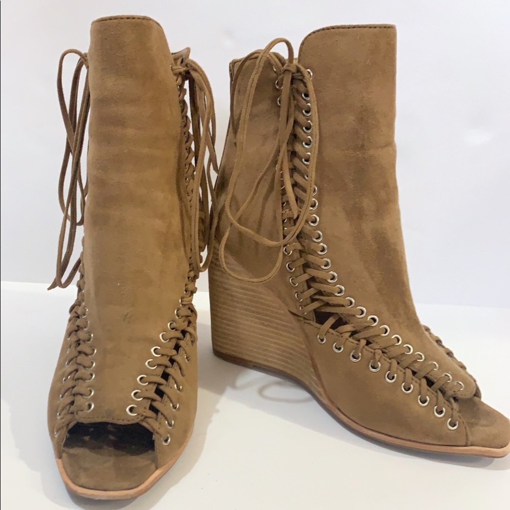 Jeffrey Campbell Suede Lace Up Wedge Bootie Sz 9